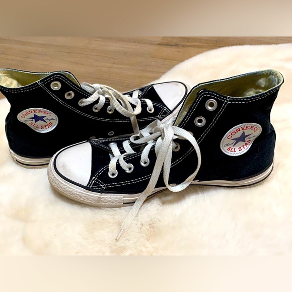 Converse Other - Black/White High Top Converse, M8, W10